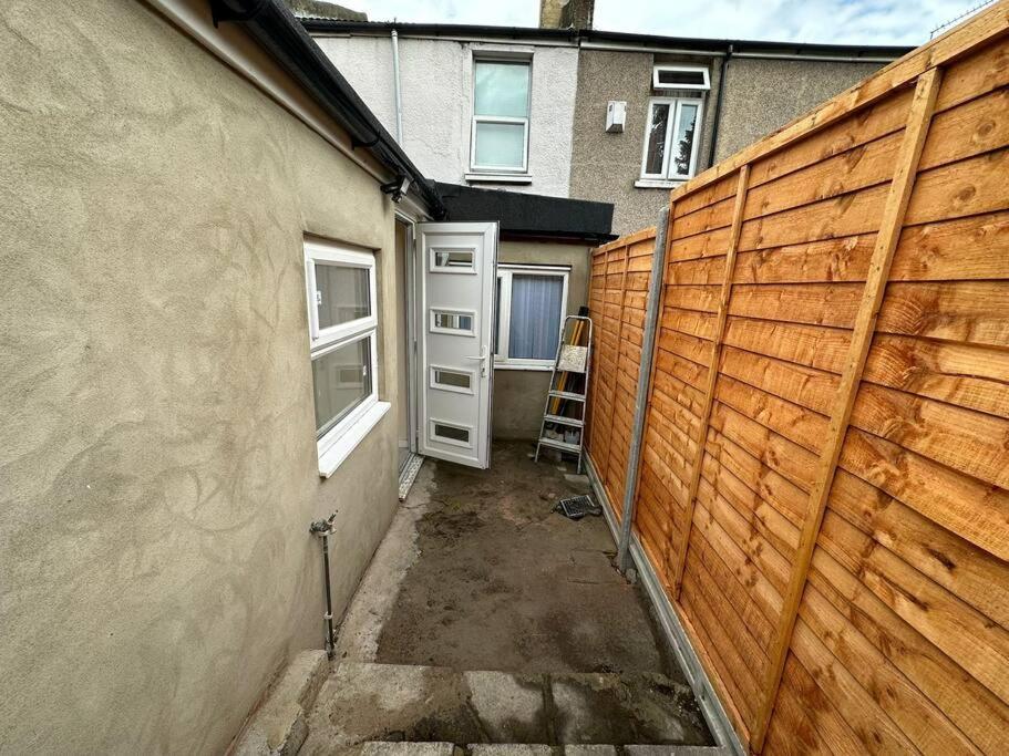 Big 3 Bedroom London House With 2 Bathroom Plumstead (Greater London) Exterior photo