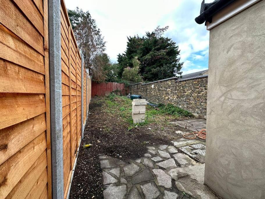 Big 3 Bedroom London House With 2 Bathroom Plumstead (Greater London) Exterior photo