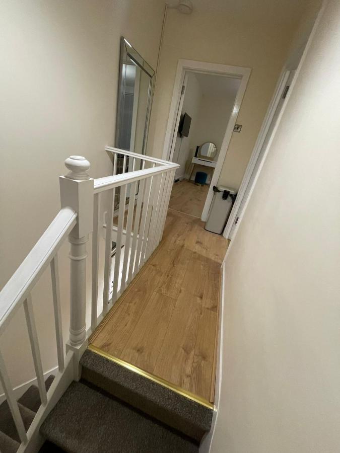 Big 3 Bedroom London House With 2 Bathroom Plumstead (Greater London) Exterior photo